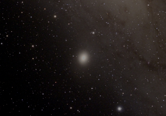 銀河　M32の画像です。