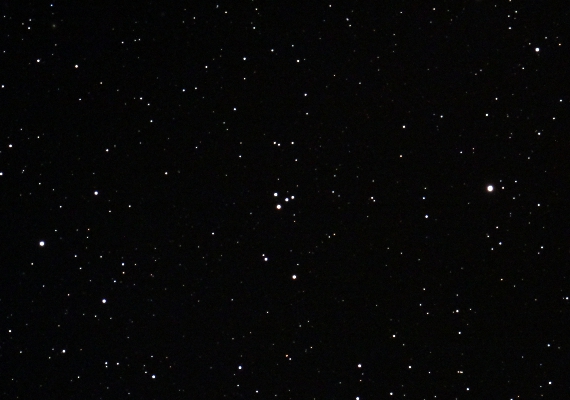 散開星団　M73の画像です。