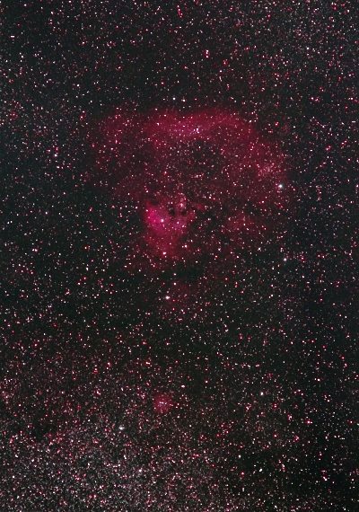 散光星雲　Sh2-171の画像です。