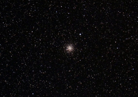 球状星団　M69の画像です。