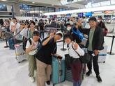 成田空港に到着