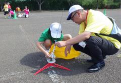 モデルロケットの打ち上げ