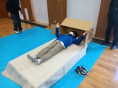 座禅をしている写真