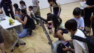 啓発・展示コーナーの写真