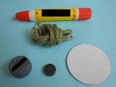 用意した毛糸2色