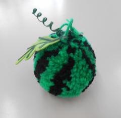 ポンポンで作ったスイカ