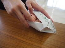 釣った魚をさばいている様子3