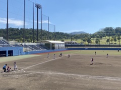 少年野球の試合の様子