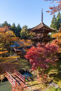 新海三社神社