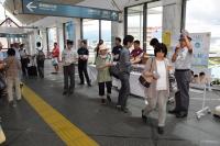 駅改札3