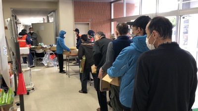 食事配膳の写真