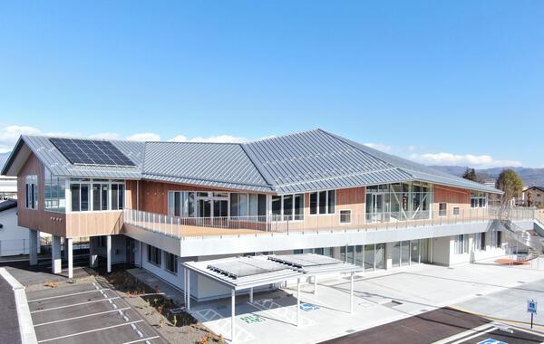 こども・子育て支援拠点施設外観写真