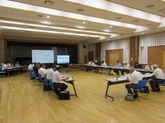 会議の様子の写真