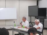 会議の様子（部会長発言）