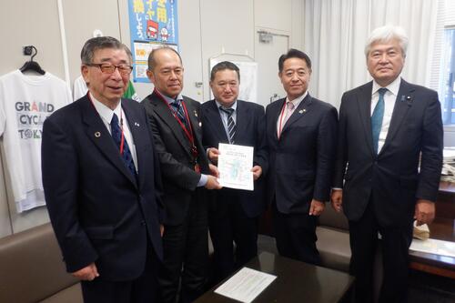 長谷川官房審議官との面談