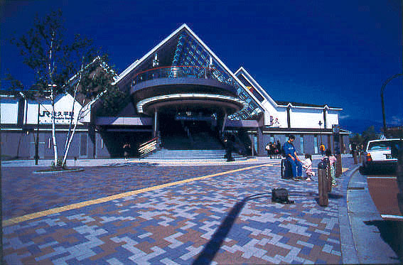 佐久平駅蓼科口の画像