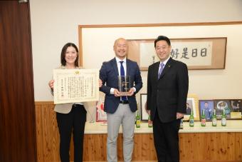 株式会社シナノの柳澤光宏代表取締役との画像