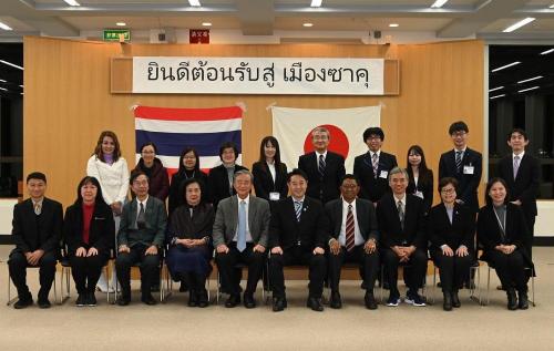 タイ国の皆様と1