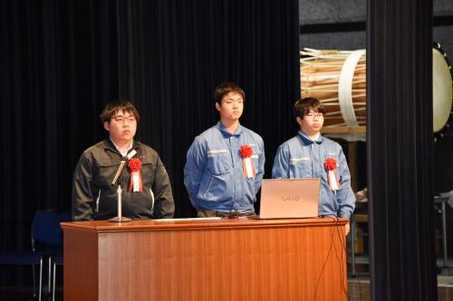 佐久平総合技術高校の発表1