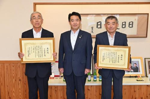 受賞区　区長の皆様と1