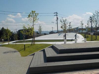 野沢多目的広場すべる坂