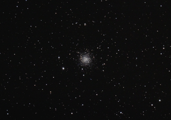 球状星団　M72の画像です。