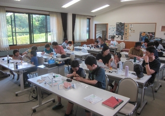 望遠鏡工作のようす