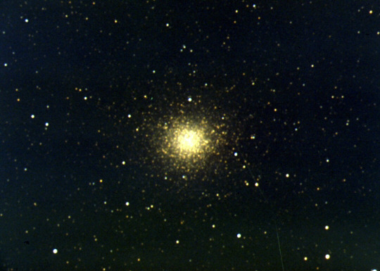 球状星団　NGC5139の画像です。