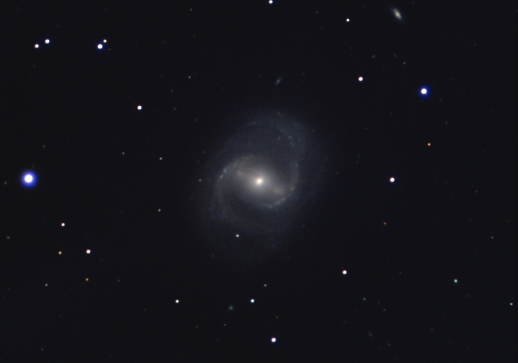 銀河 NGC4548の画像です。