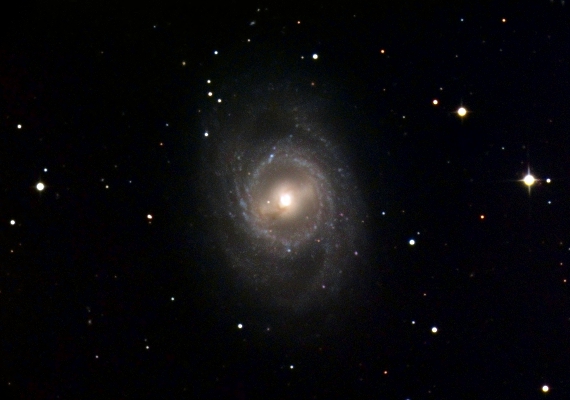 銀河　M95の画像です。