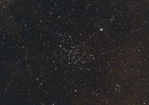 散開星団　M23の画像です。