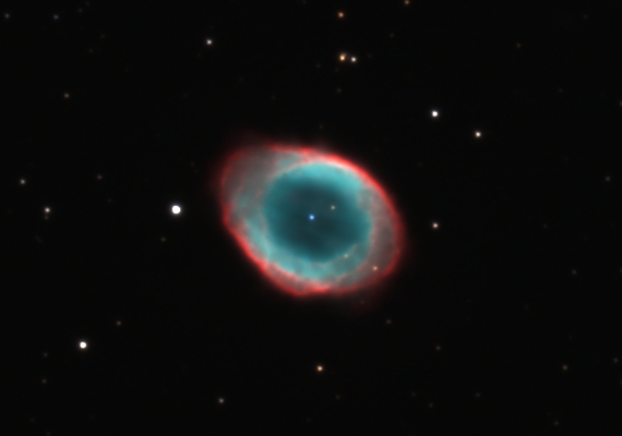 惑星状星雲　M57の画像です。