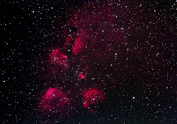 散光星雲　NGC6334の画像です。